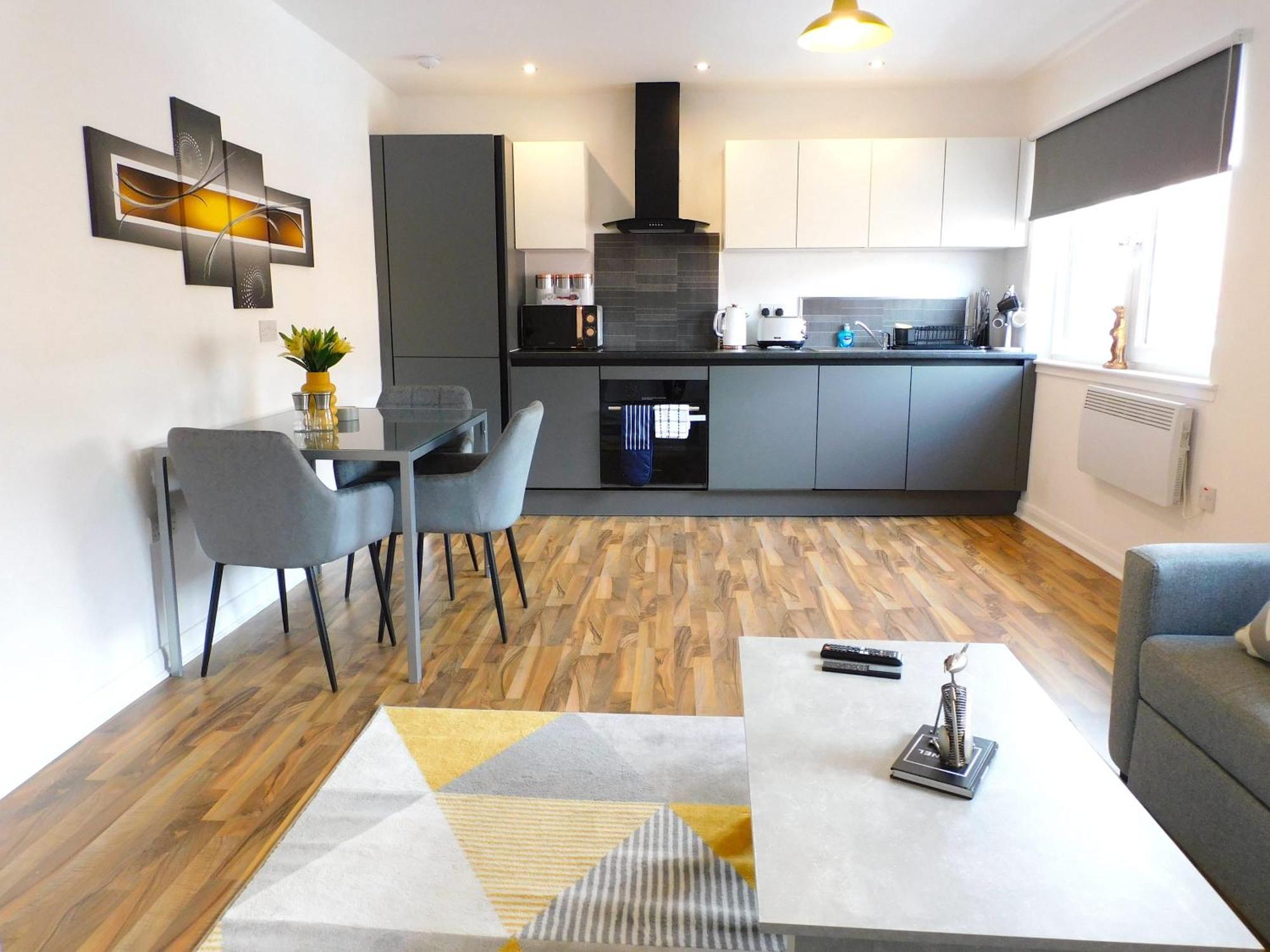 Newly Refurbished 1 Bed Apt In Hamilton Close To Station And Local Amenities Esterno foto