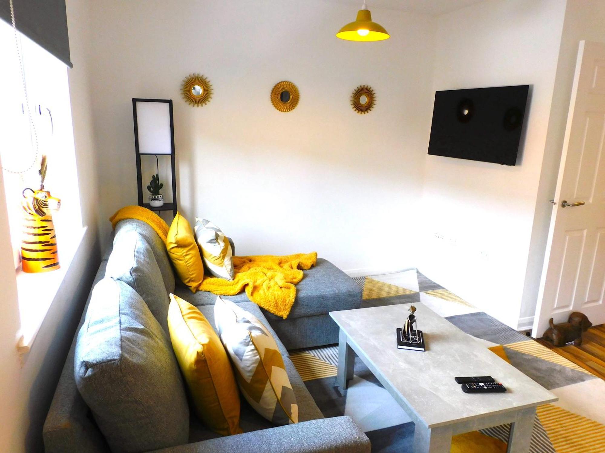 Newly Refurbished 1 Bed Apt In Hamilton Close To Station And Local Amenities Esterno foto