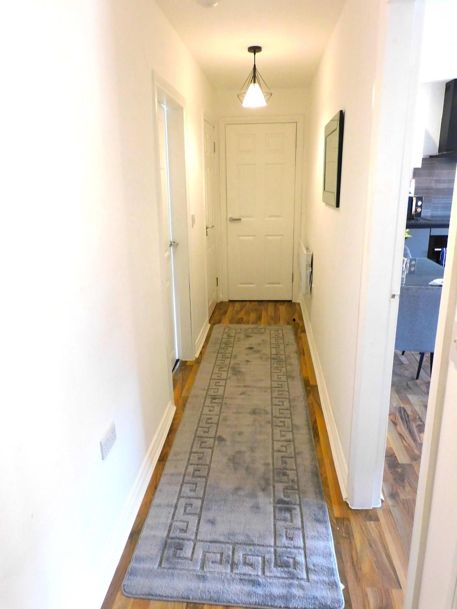 Newly Refurbished 1 Bed Apt In Hamilton Close To Station And Local Amenities Esterno foto